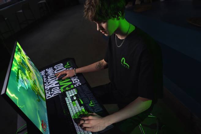 Razer evisu t-skjorte med daicock-trykk klær én farge FL0B191