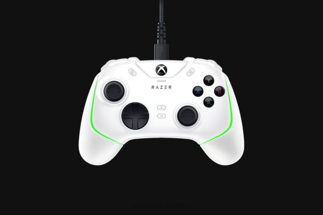 Razer Wolverine v2 chroma konsoll hvit FL0B161
