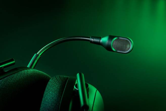 Razer blackshark v2 pro spilllyd svart FL0B85