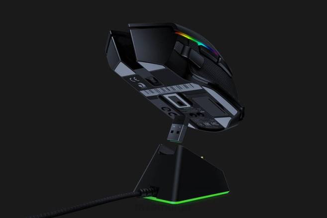 Razer basilisk ultimate med ladestasjon mus én farge FL0B35