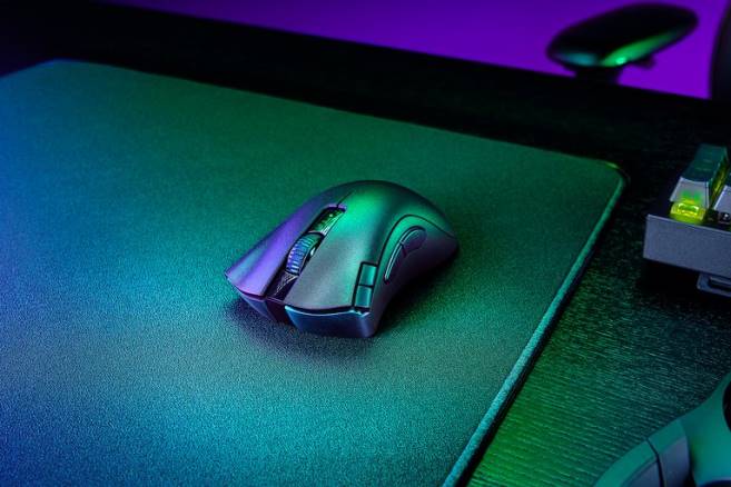 Razer deathadder v2 hyperspeed mus én farge FL0B43