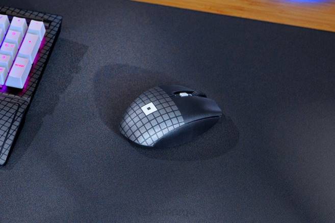Razer orochi v2 - roblox utgave mus én farge FL0B54